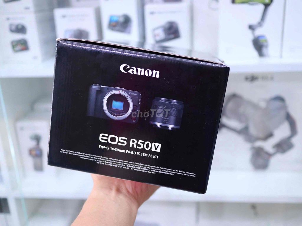 Canon R50V+Lens 14-30STM Máy lens  đẹp keng. Mua bán Máy ảnh, Máy quay tại Thành phố Thủ Dầu Một Bình Dương được đăng bởi Chinh Lee hình 1