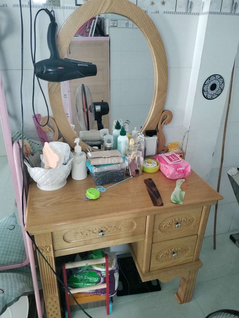 Tủ trang điểm Gỗ xoài. Mua bán Tủ, kệ gia đình tại Huyện Long Mỹ Hậu Giang được đăng bởi trang hình 1