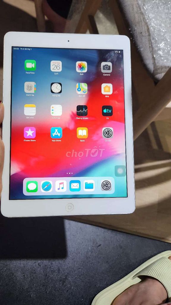 Apple iPad Air 1 Trắng Mỏng nhẹ. Mua bán Máy tính bảng tại Quận Đống Đa Hà Nội được đăng bởi Nguyễn Trang hình 1
