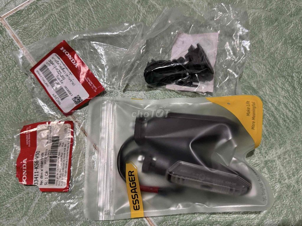 Xi nhan Honda Winner X Vario FZ155. Mua bán Phụ tùng xe tại Thành phố Vũng Tàu Bà Rịa - Vũng Tàu được đăng bởi Bùi Tiến Trọng hình 2