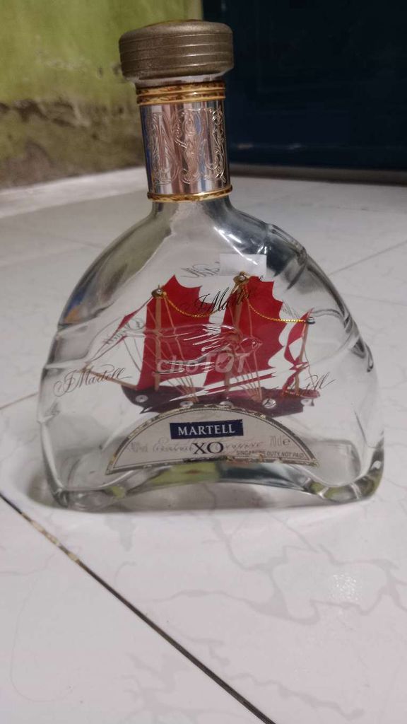 Vỏ chai rượu Martell XO Thủy tinh có thuyền. Mua bán Đồ sưu tầm, đồ cổ tại Quận Tân Phú Tp Hồ Chí Minh được đăng bởi Soái  hình 1