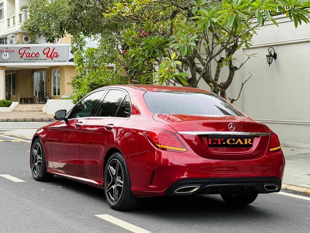 Mercedes C 300 AMG model 2020 thể thao. Mua bán Ô tô tại Quận 7 Tp Hồ Chí Minh được đăng bởi Hồ Tuấn  hình 4