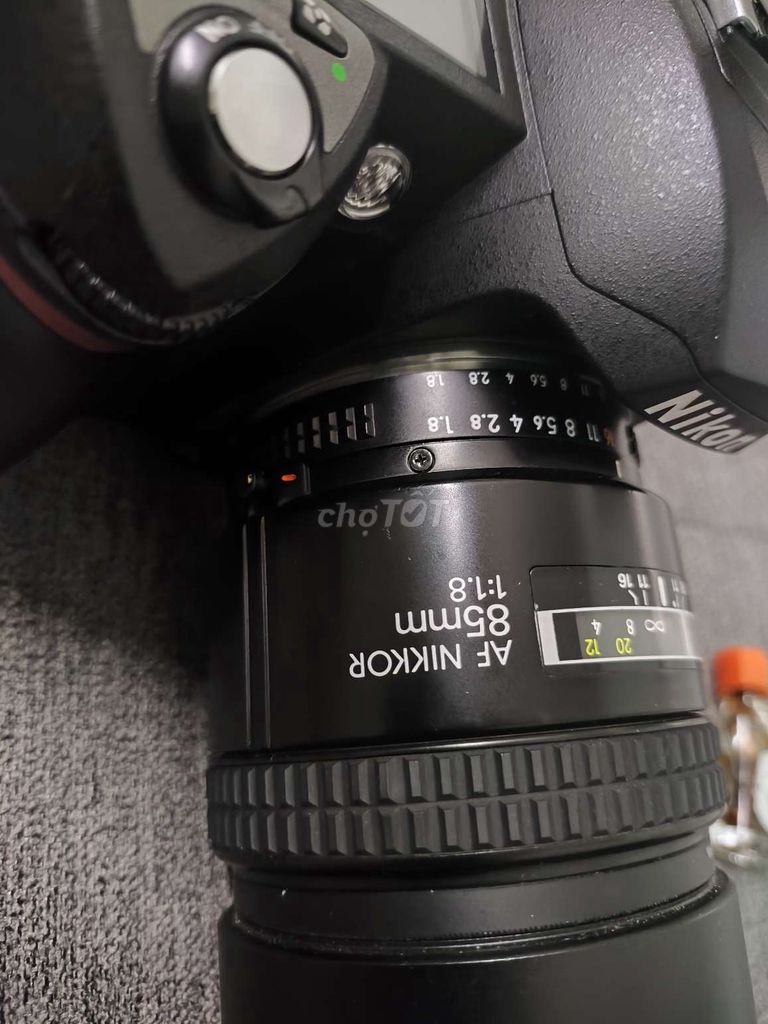 Máy ảnh Nikon D70 +85mm non d. Mua bán Máy ảnh, Máy quay tại Quận 7 Tp Hồ Chí Minh được đăng bởi Hieu hình 1