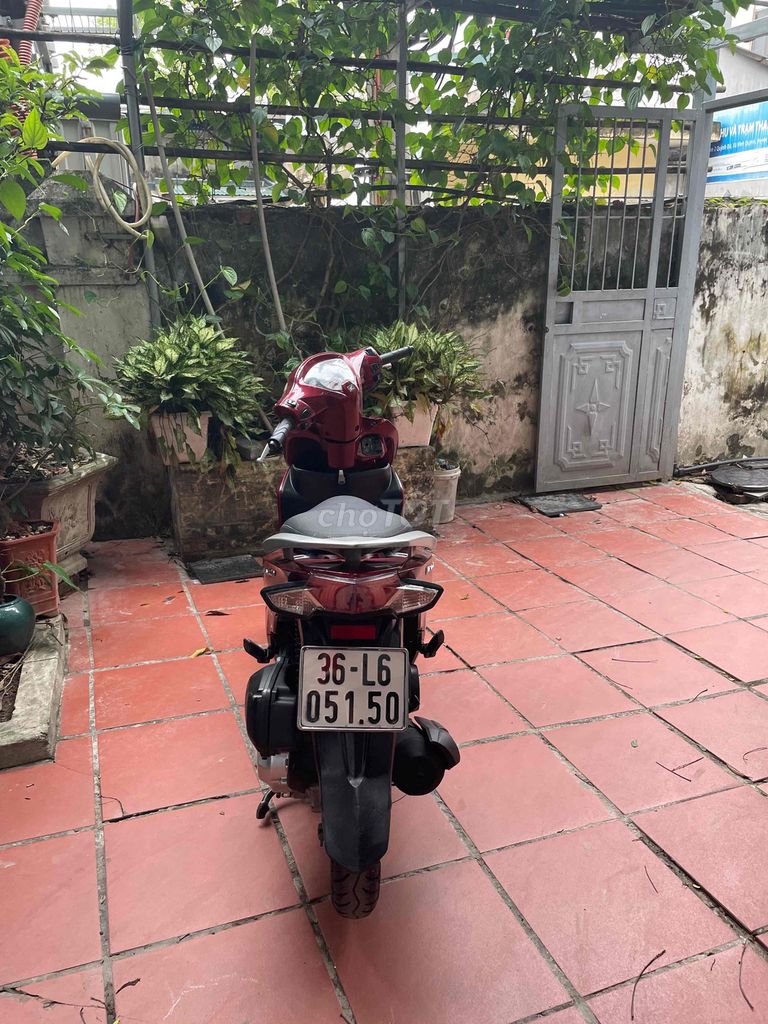 Bán xe vision 2016 máy zin sơn zin chính chủ. Mua bán Xe máy tại Huyện Thanh Trì Hà Nội được đăng bởi Phạm Khoa hình 1