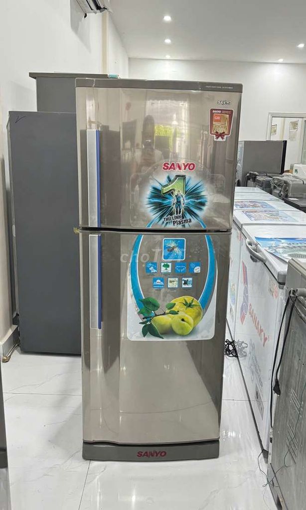 TỦ LẠNH SANYO 225L - SÀI NHẸ ĐIỆN, GIÁ SINH VIÊN