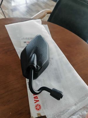 Kính xe yamaha, kính trái. Mua bán Phụ tùng xe tại Thành phố Bến Tre Bến Tre được đăng bởi BB Hồ
