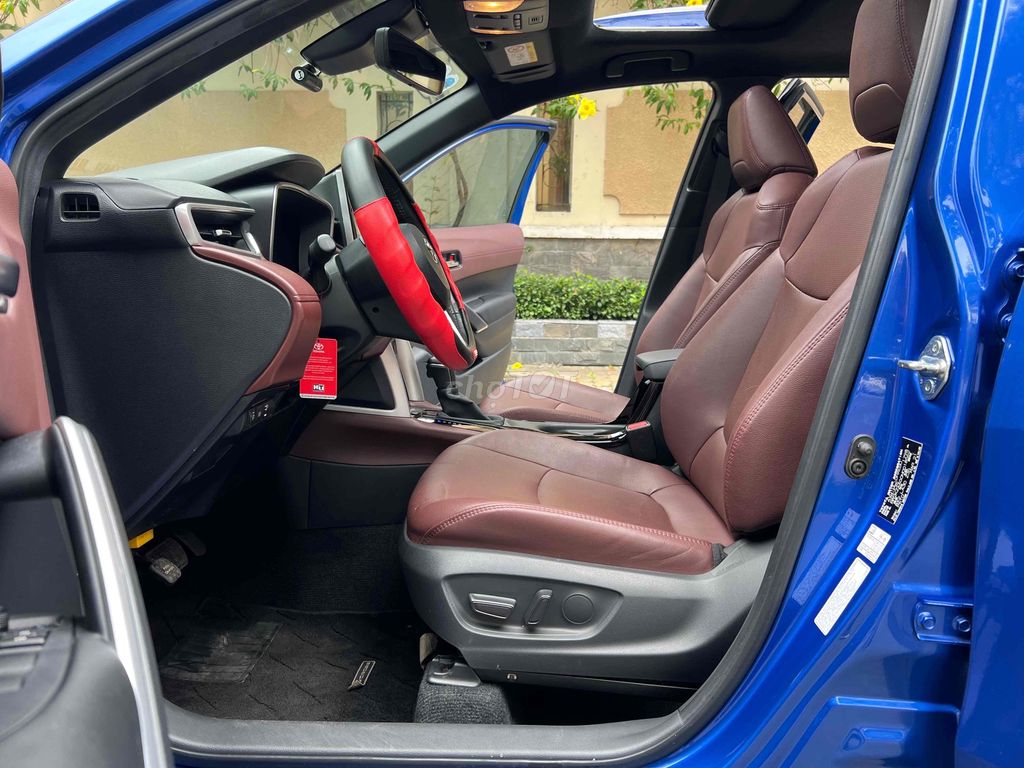 Toyota Corolla Cross 1.8 Hybrid xăng điện 2021. Mua bán Ô tô tại Quận 8 Tp Hồ Chí Minh được đăng bởi Đông Mai hình 6