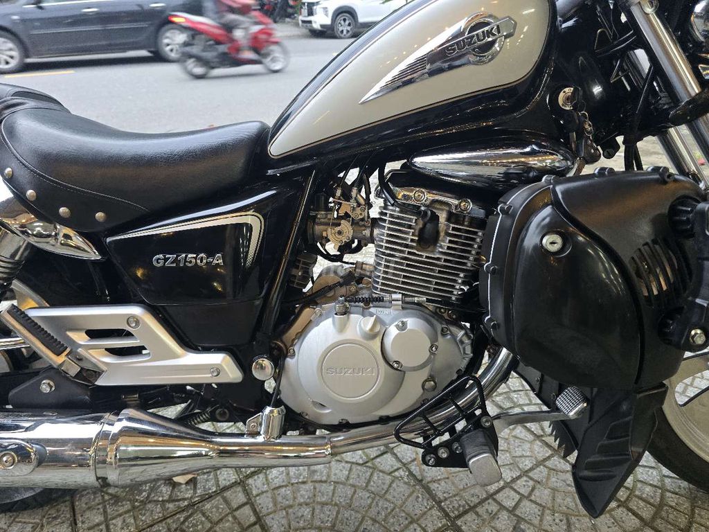 Suzuki GZ150-A Đen Bạc. Mua bán Xe máy tại Quận Thanh Khê Đà Nẵng được đăng bởi Quý Moto Cycle 21 điện biên phủ Đà Nẵng hình 3