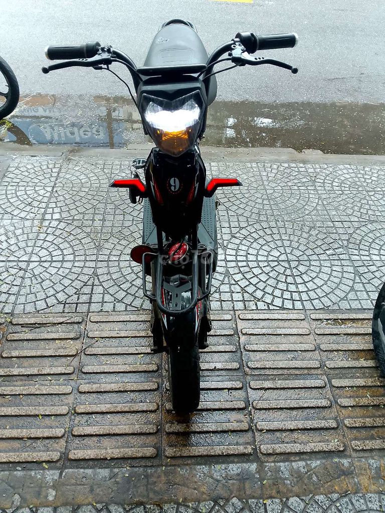 Xe đạp điện  màu đen. Mua bán Xe điện tại Quận Sơn Trà Đà Nẵng được đăng bởi Nguyễn thái hoài hình 5