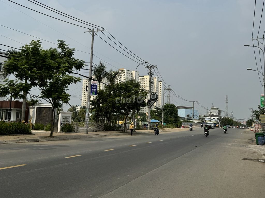 Bán nhà mặt tiền KD đường Nguyễn Cửu Phú Bình Tân 10mx28.7m
