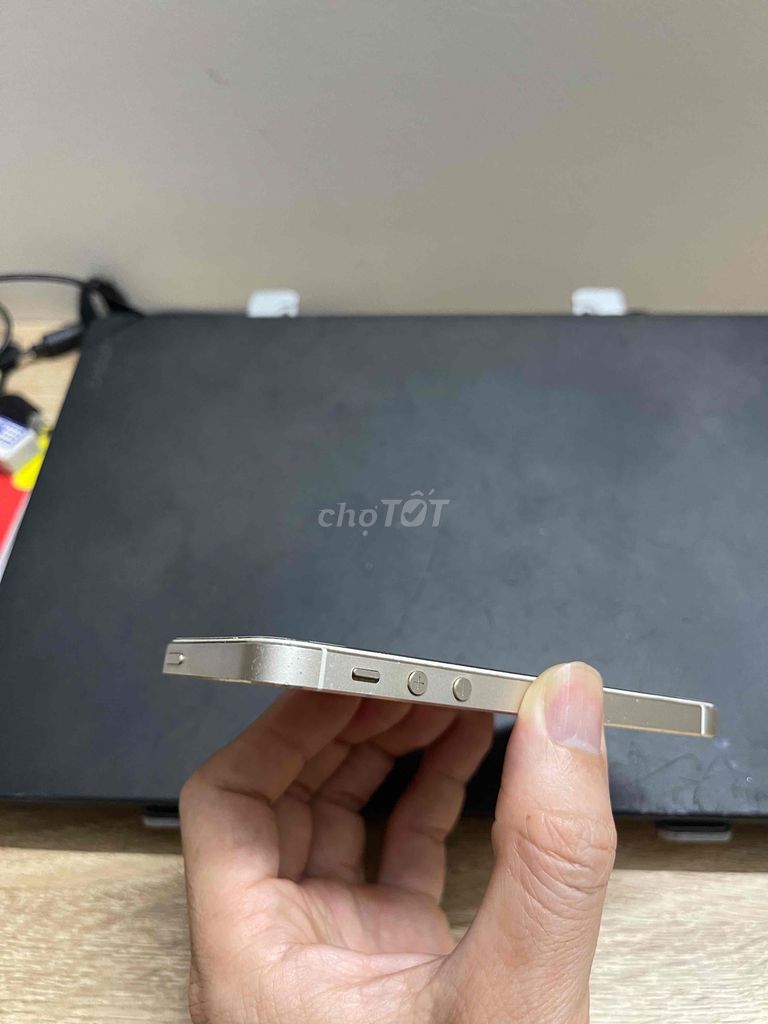Bán Iphone 5S Gold 32GB. Mua bán Điện thoại tại Quận Bình Tân Tp Hồ Chí Minh được đăng bởi Hung Long hình 4