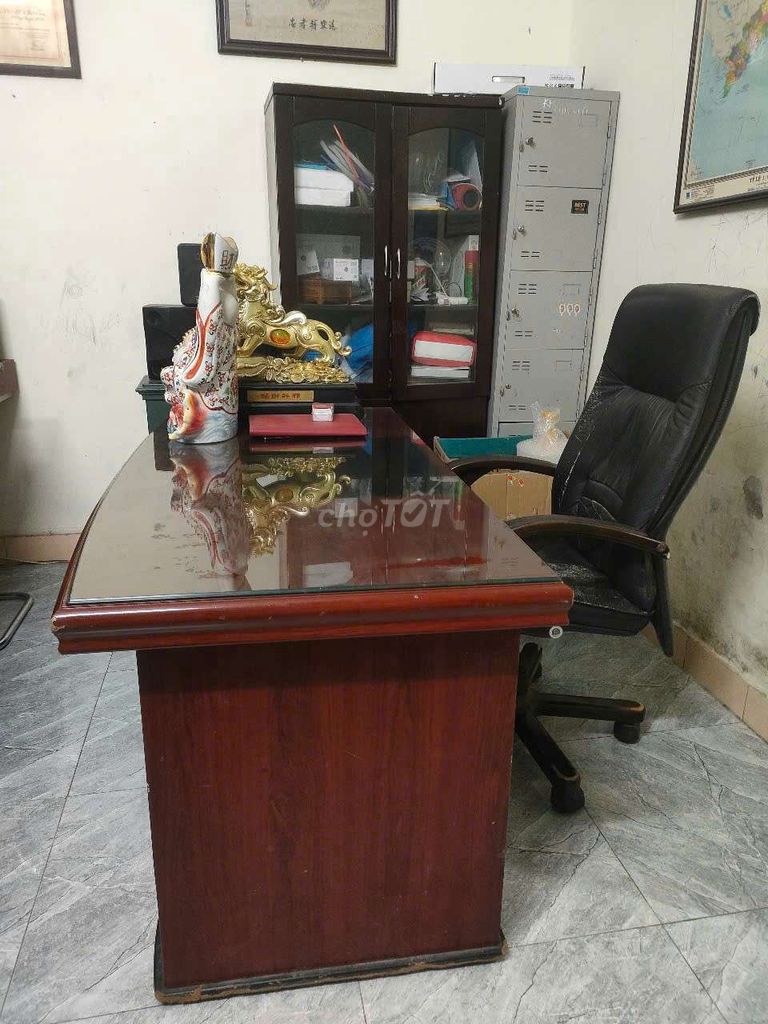 Bàn ghế giám đốc