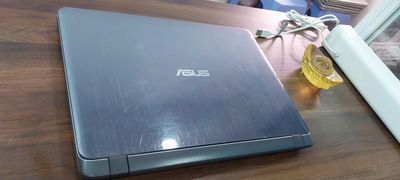 ASUS Vivobook 14 X407UAR  i5-8250U 8GB/120GB