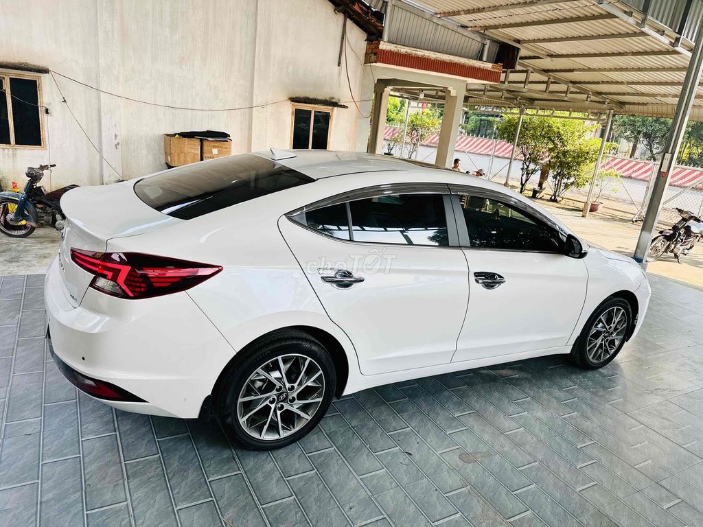 Elantra 2022 2.0 AT - 10000Km Siêu Mới. Mua bán Ô tô tại Huyện Bắc Tân Uyên Bình Dương được đăng bởi Ô Tô Quân Bồ Bình Dương hình 6