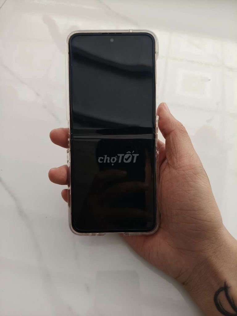 Samsung Galaxy Z Flip4 Vàng hồng. Mua bán Điện thoại tại Huyện Châu Phú An Giang được đăng bởi Dii hình 1