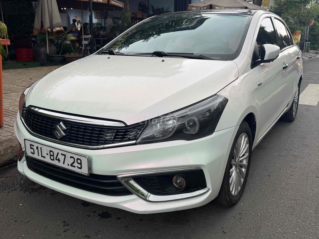 Седан Suzuki Ciaz Automatic белый