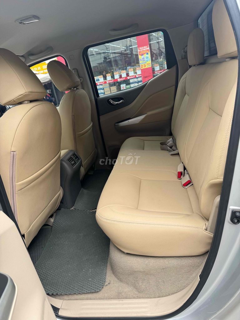 Nissan Navara Bạc 5 chỗ Số tự động. Mua bán Ô tô tại Thành phố Thủ Đức Tp Hồ Chí Minh được đăng bởi Phạm Khôi hình 6