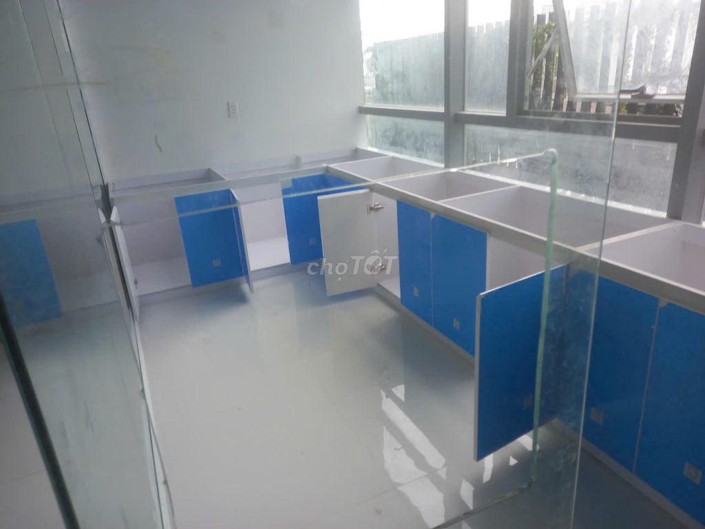 Tủ bếp khung nhựa đặc cánh đặc phủ ACRYLIC. Mua bán Tủ, kệ gia đình tại Huyện Hóc Môn Tp Hồ Chí Minh được đăng bởi Nguyên tủ bếp nhựa ECOPLAST hình 1