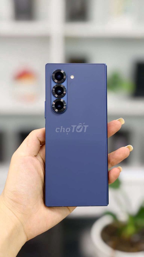Samsung Z Fold6 256GB chính hãng . Mua bán Điện thoại tại Quận 10 Tp Hồ Chí Minh được đăng bởi Mon Store hình 1