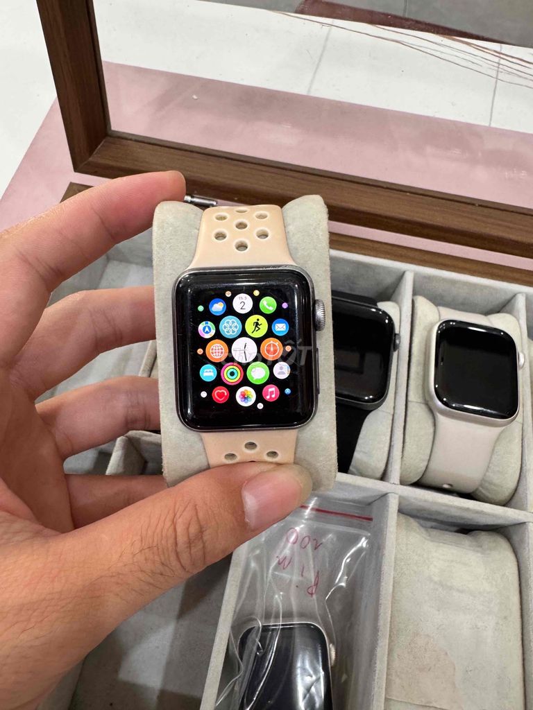 Apple Watch Series 3 38mm Nhôm. Mua bán Thiết bị đeo thông minh tại Quận Thanh Khê Đà Nẵng được đăng bởi Apple Watch Chính Hãng SO1 DaNang hình 1