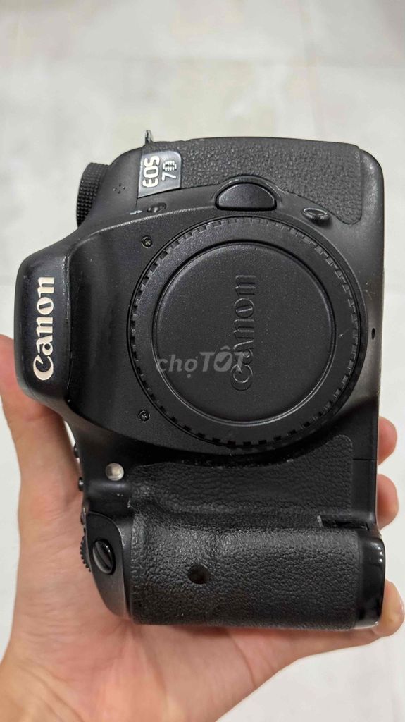 Máy ảnh Canon 7D. Mua bán Máy ảnh, Máy quay tại Quận Gò Vấp Tp Hồ Chí Minh được đăng bởi Văn Cao hình 1