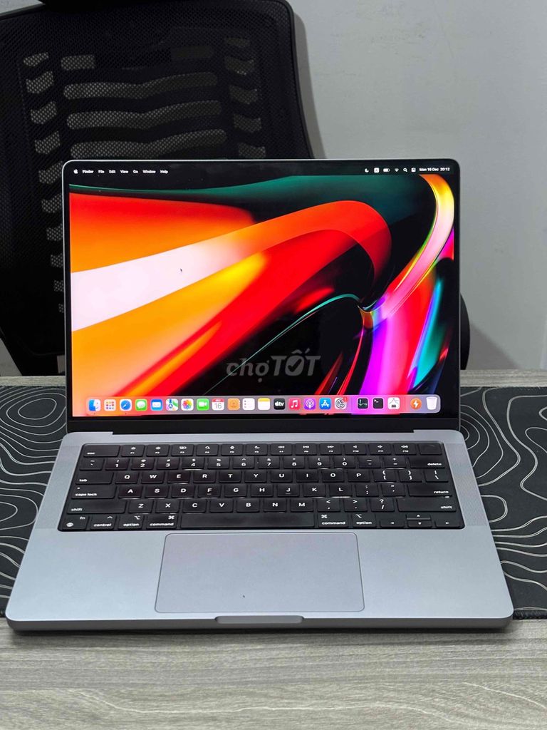 Macbook Pro 14" M1 Pro 16/1TB Gray 99%