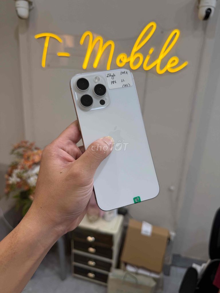 15 Promax 256Gb Quốc Tế zin full trắng đẹp. Mua bán Điện thoại tại Quận Thanh Xuân Hà Nội được đăng bởi Ngô Tráng T Mobile hình 1
