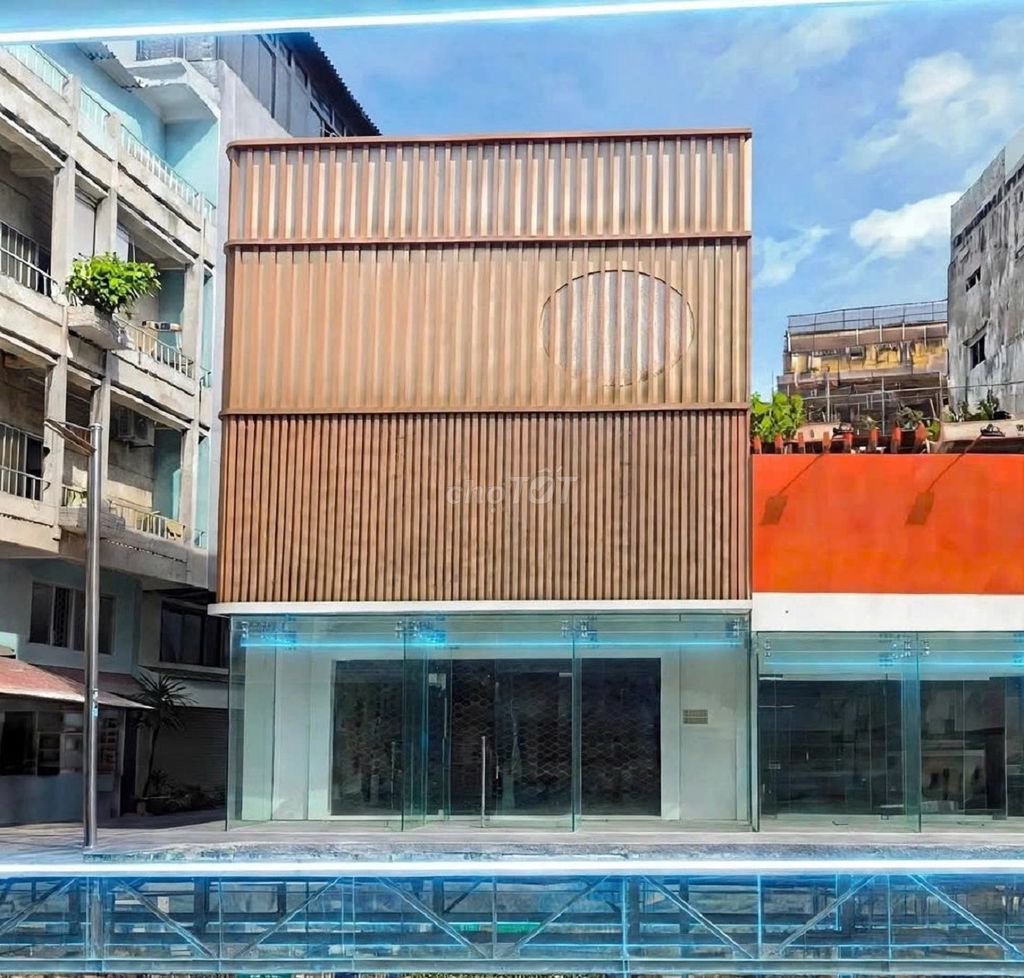 Аренда · 6 комн. · 120 м² · Quận 10, ул. Đường 3 Tháng 2