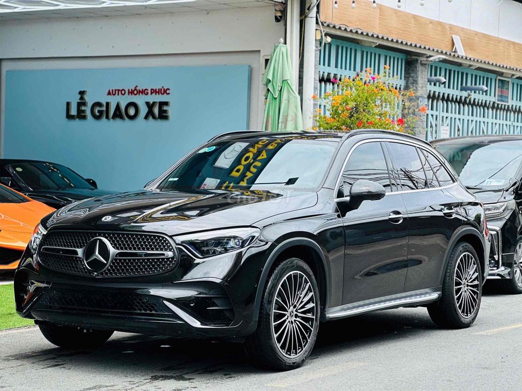 Mercedes-Benz GLC 300 4MATIC X254 2023 Đen