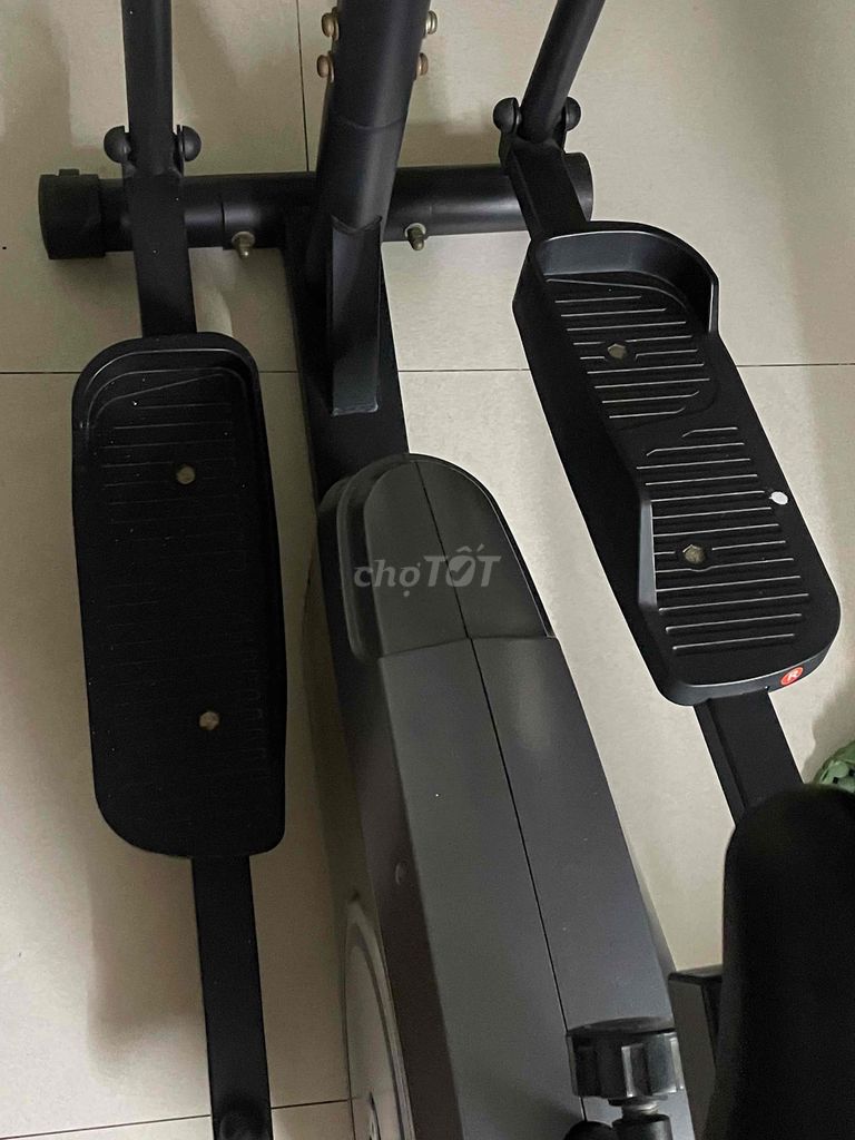 Xe đạp tập thể dục Kim loại, nhựa Đen, xám. Mua bán Đồ thể thao, Dã ngoại tại Huyện Bình Chánh Tp Hồ Chí Minh được đăng bởi TT hình 1
