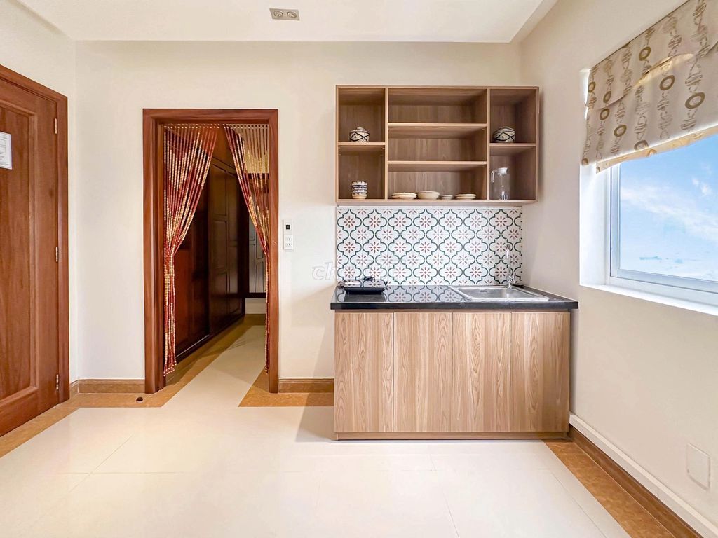 City-view 1-bedroom apartment on Nguyễn Văn Linh — photo 10