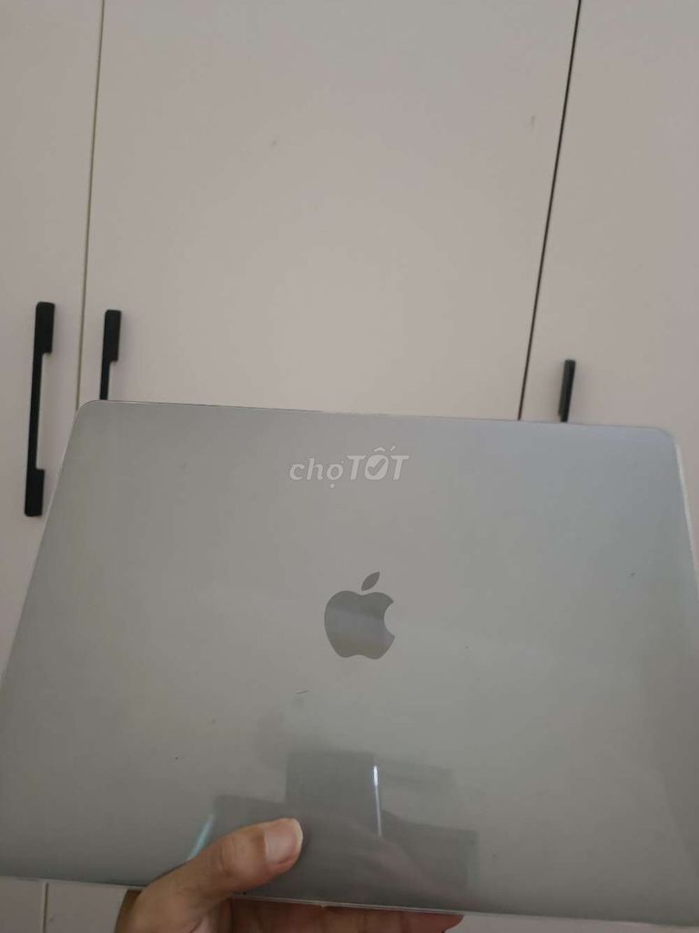Apple Macbook Air M1 256GB Xám 99% mới. Mua bán Laptop tại Huyện Lâm Thao Phú Thọ được đăng bởi Hà Văn Chương  hình 1
