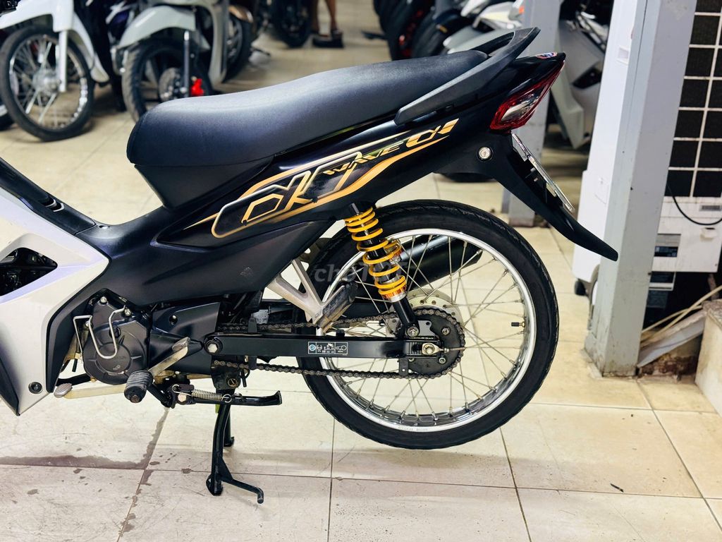 Мотосалон Thịnh Phát - Honda Wave A 110 Черный тюнингованный