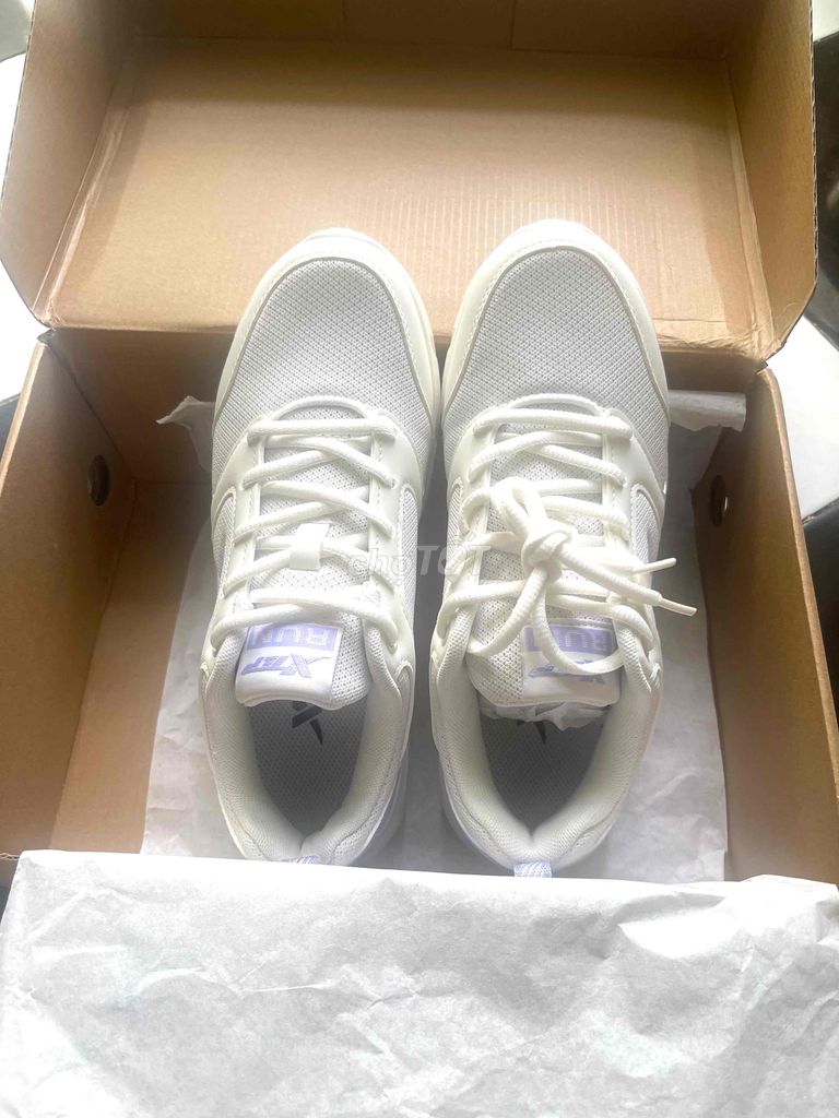 Giày thể thao XTEP ( Trắng tím )  EUR - size 37. Mua bán Giày dép tại Quận 4 Tp Hồ Chí Minh được đăng bởi Bao hình 1