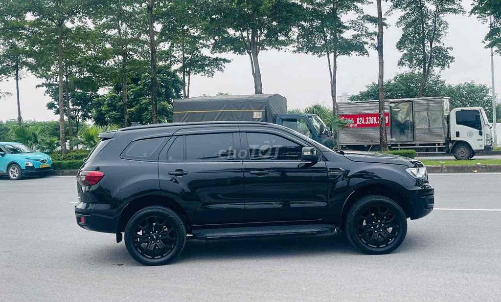 Ford Everest 2019 Titanium 4x4 AT hơn 11 vạn km!. Mua bán Ô tô tại Quận Hoàng Mai Hà Nội được đăng bởi Dương Xuân Trường hình 6