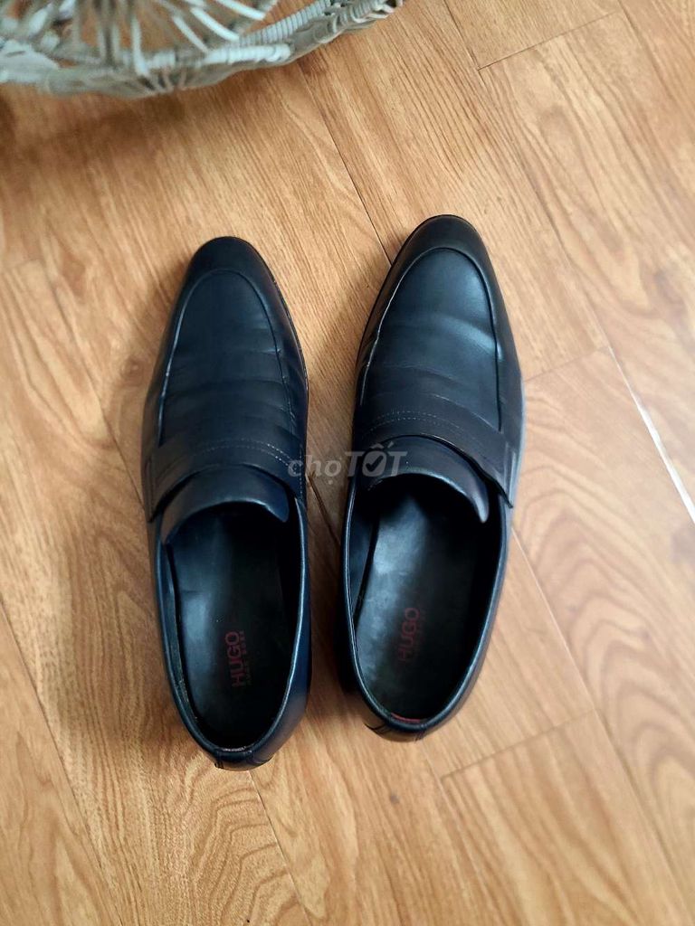 Loafer Hugo Boss sang trọng