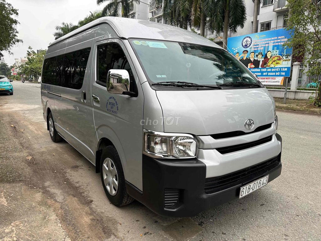 cần bán Toyota Hiace 2016 Xăng chính chủ. Mua bán Ô tô tại Quận 12 Tp Hồ Chí Minh được đăng bởi Diễm Phúc hình 3