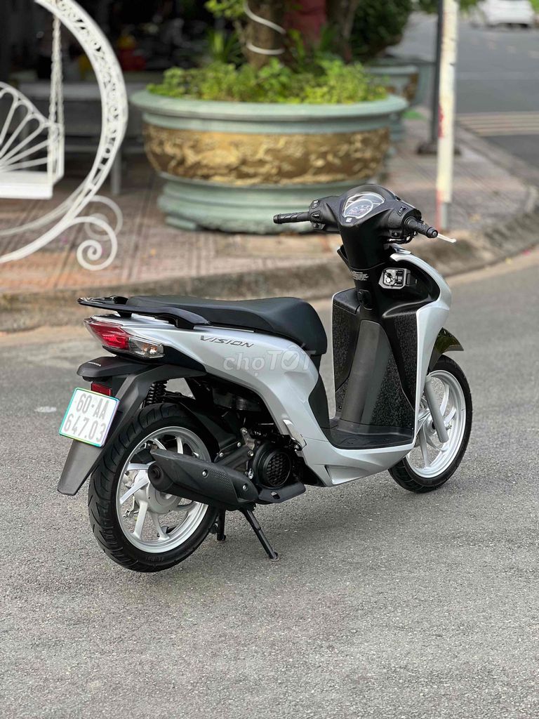 Vision 110 Bạc Đen Porsche 2024 Leng Keng Có Góp🎉🎉. Mua bán Xe máy tại Thành phố Biên Hòa Đồng Nai được đăng bởi Xe Máy Phát Đồng hình 3