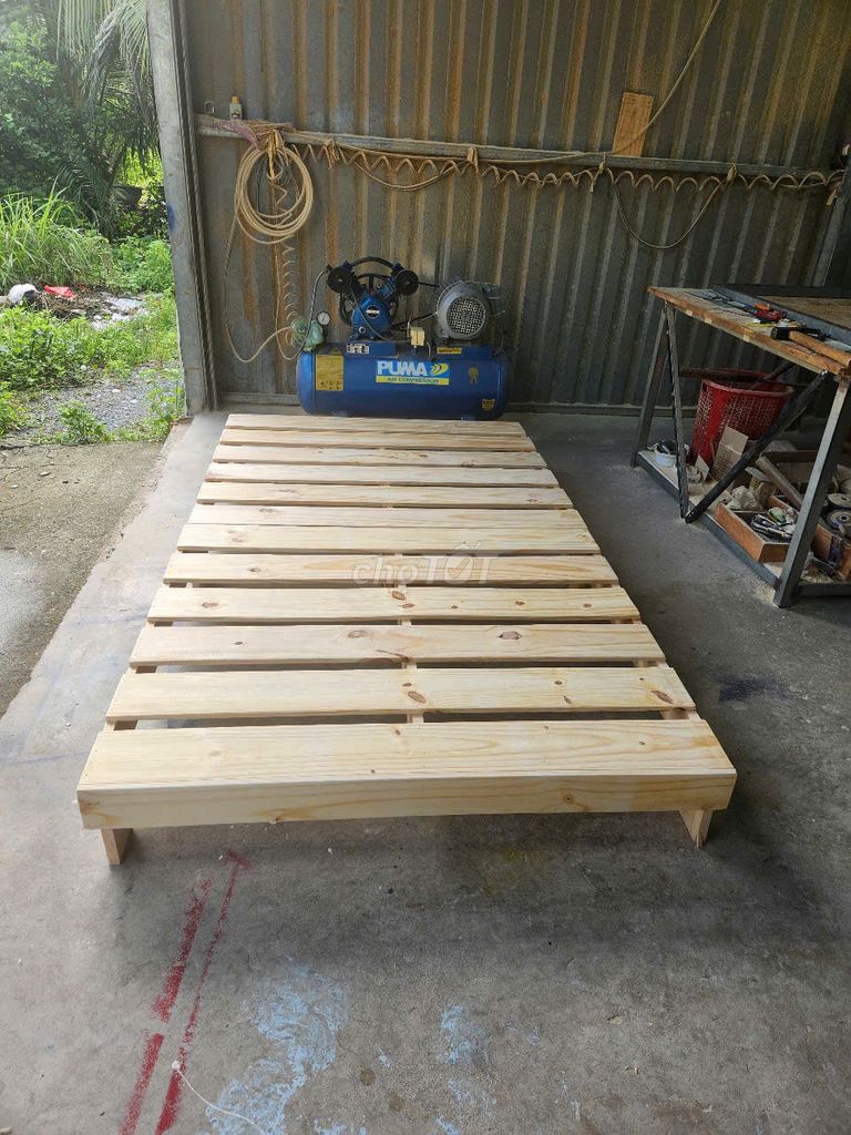 Sale giường pallet gỗ thông cao 20cm. Mua bán Giường, chăn ga gối nệm tại Quận 12 Tp Hồ Chí Minh được đăng bởi XƯỞNG PALLET GIƯỜNG hình 1