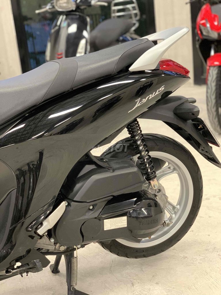 Yamaha Janus 2023 chính chủ form mới full đen đẹp. Mua bán Xe máy tại Thành phố Thủ Đức Tp Hồ Chí Minh được đăng bởi iMotorbike Khương Phan hình 7