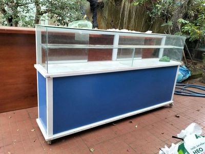Cần thanh lý tủ kính với quầy bà gô giá rẻ. Mua bán Tủ, kệ gia đình tại Thành phố Buôn Ma Thuột Đắk Lắk được đăng bởi Bùi việt