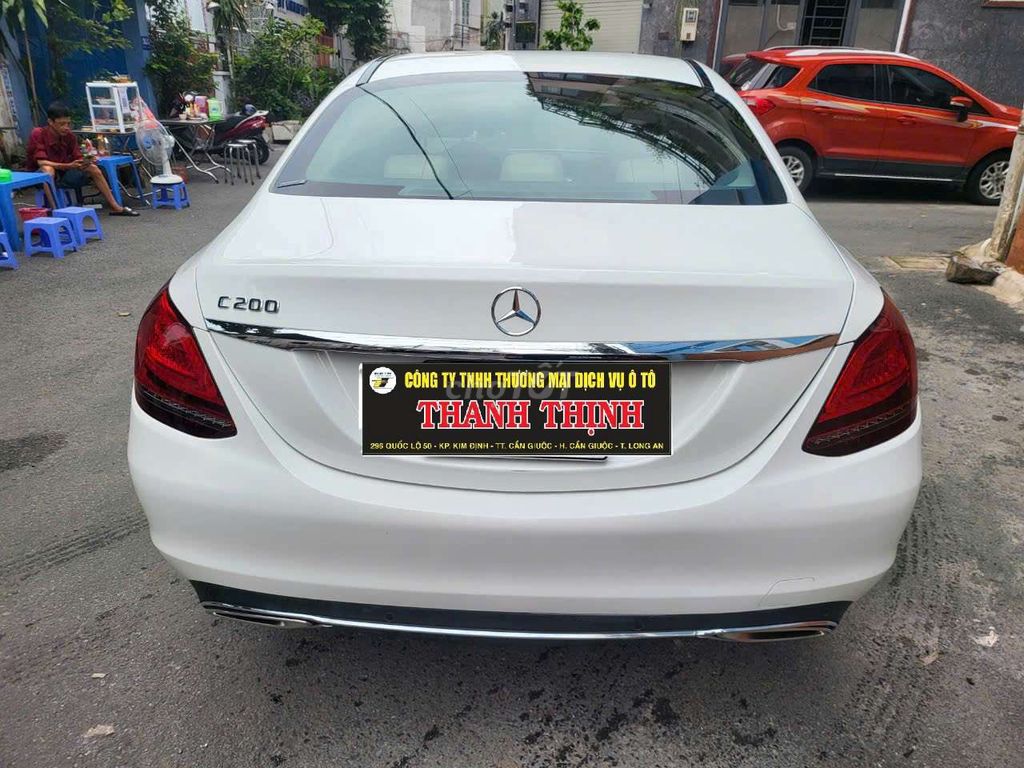 Mercedes-Benz C200 Xăng Điện Trắng. Mua bán Ô tô tại Huyện Cần Giuộc Long An được đăng bởi thanh hình 4