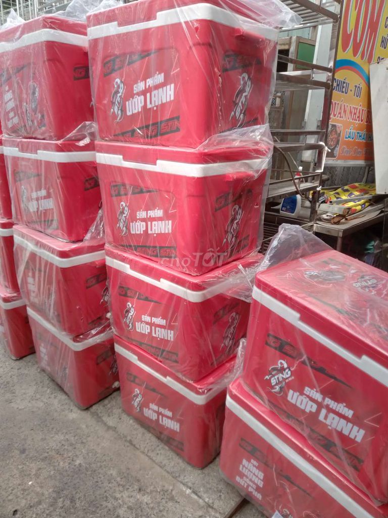 Thùng đá mới 50l 450k anh chị nào cần ib em