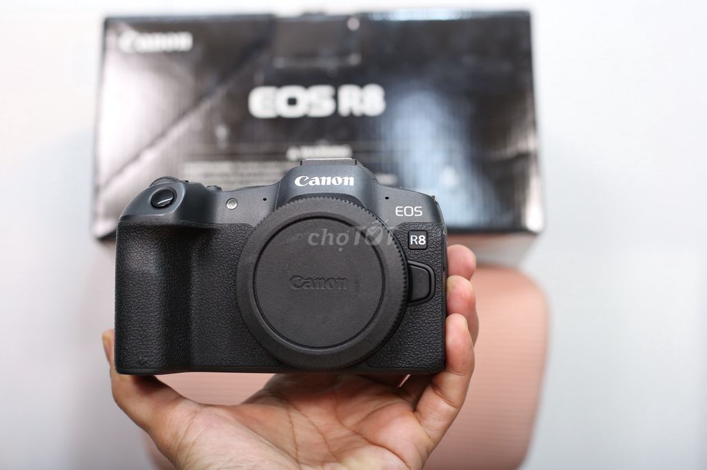 Máy ảnh Canon EOS R8 Đen Rất mới. Mua bán Máy ảnh, Máy quay tại Quận 4 Tp Hồ Chí Minh được đăng bởi Mai Ngọc Chinh hình 1