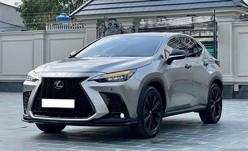 Lexus nx350 đời 2021. Mua bán Ô tô tại Thành phố Thủ Dầu Một Bình Dương được đăng bởi Quốc việt  hình 3