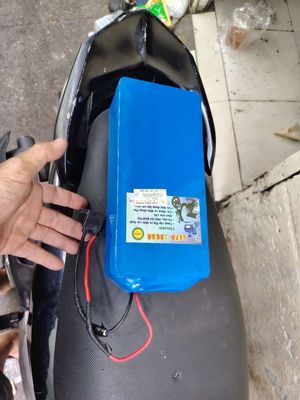 Bán Pin xe đạp điện mua alo em. Mua bán Phụ tùng xe tại Quận 4 Tp Hồ Chí Minh được đăng bởi A út 
