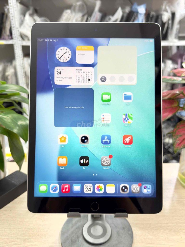 Ipad 9 64GB wifi đẹp pin cao tặng ốp cả triệu. Mua bán Máy tính bảng tại Quận Hai Bà Trưng Hà Nội được đăng bởi Akiba shop hình 1