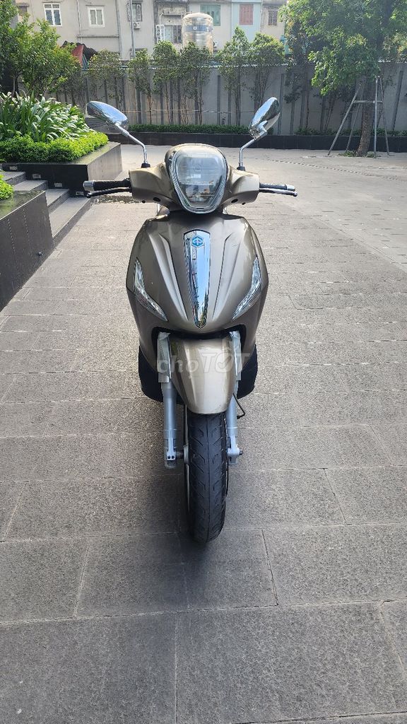 Cần bán Piaggio Beverly 2020 xe còn mới