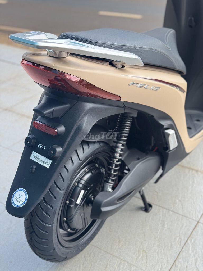 VinFast Feliz 2025 - Chạy 2 PIN | Pin phụ tháo rời. Mua bán Xe máy tại Quận 5 Tp Hồ Chí Minh được đăng bởi VinFast Giải Pháp Việt hình 4