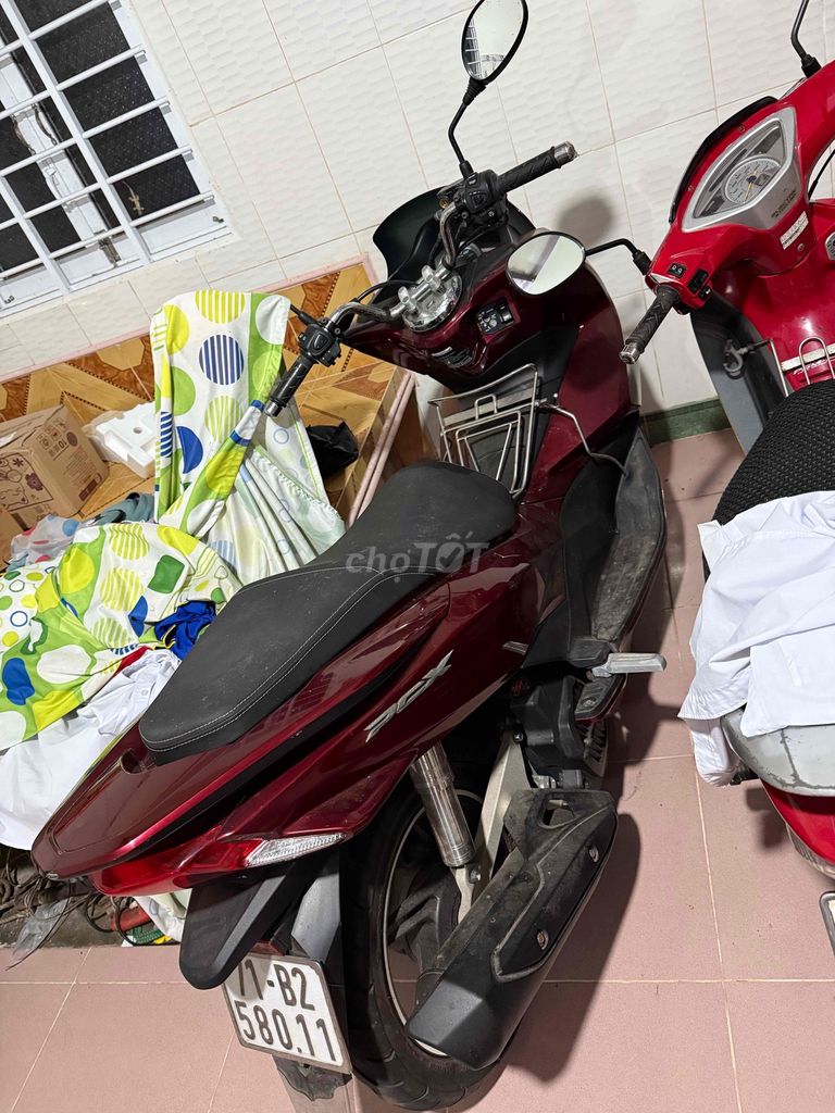 cần bán pcx 2015 1 chủ tại nhà odo 9000km. Mua bán Xe máy tại Thành phố Bến Tre Bến Tre được đăng bởi Minh Kha hình 1